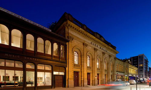 City Halls exterior.