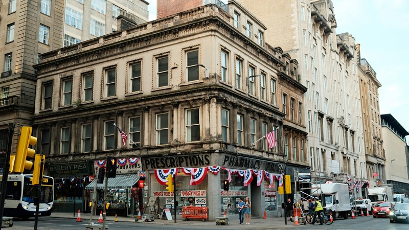 Photo of a Glasgow street dressed to look like an vintage street in the USA